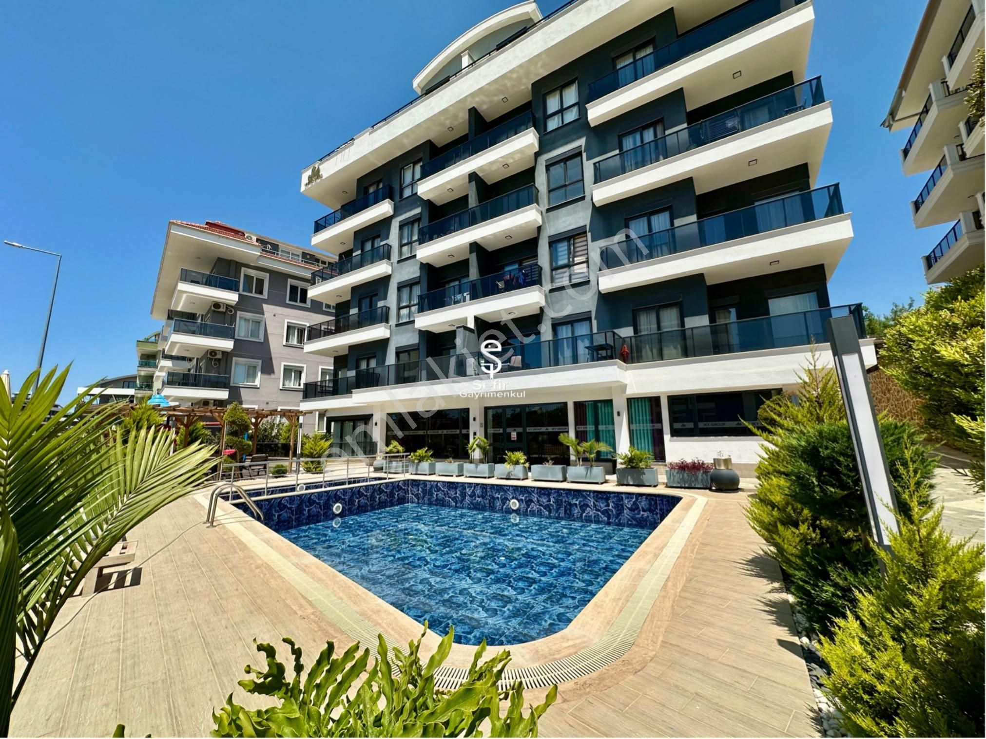 Alanya Oba Da Aktiviteli Eşyalı Satılık 1+1 Daire