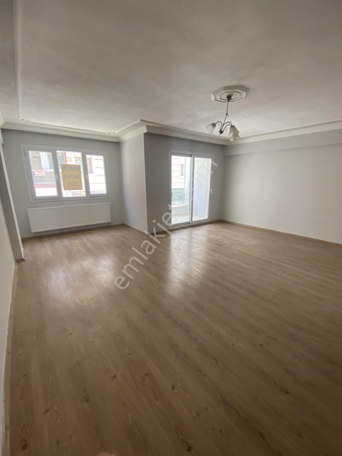 Manisa Muradiye Mah. 3+1 K.mutfak Kiralık Daire