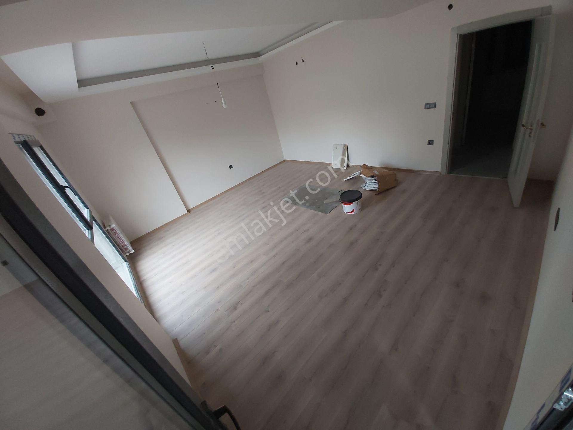 Örnekköy'de Önü Açık Ferah Yüksek Giriş Sıfır Kapalı Mutfak 2+1 - Görsel 7