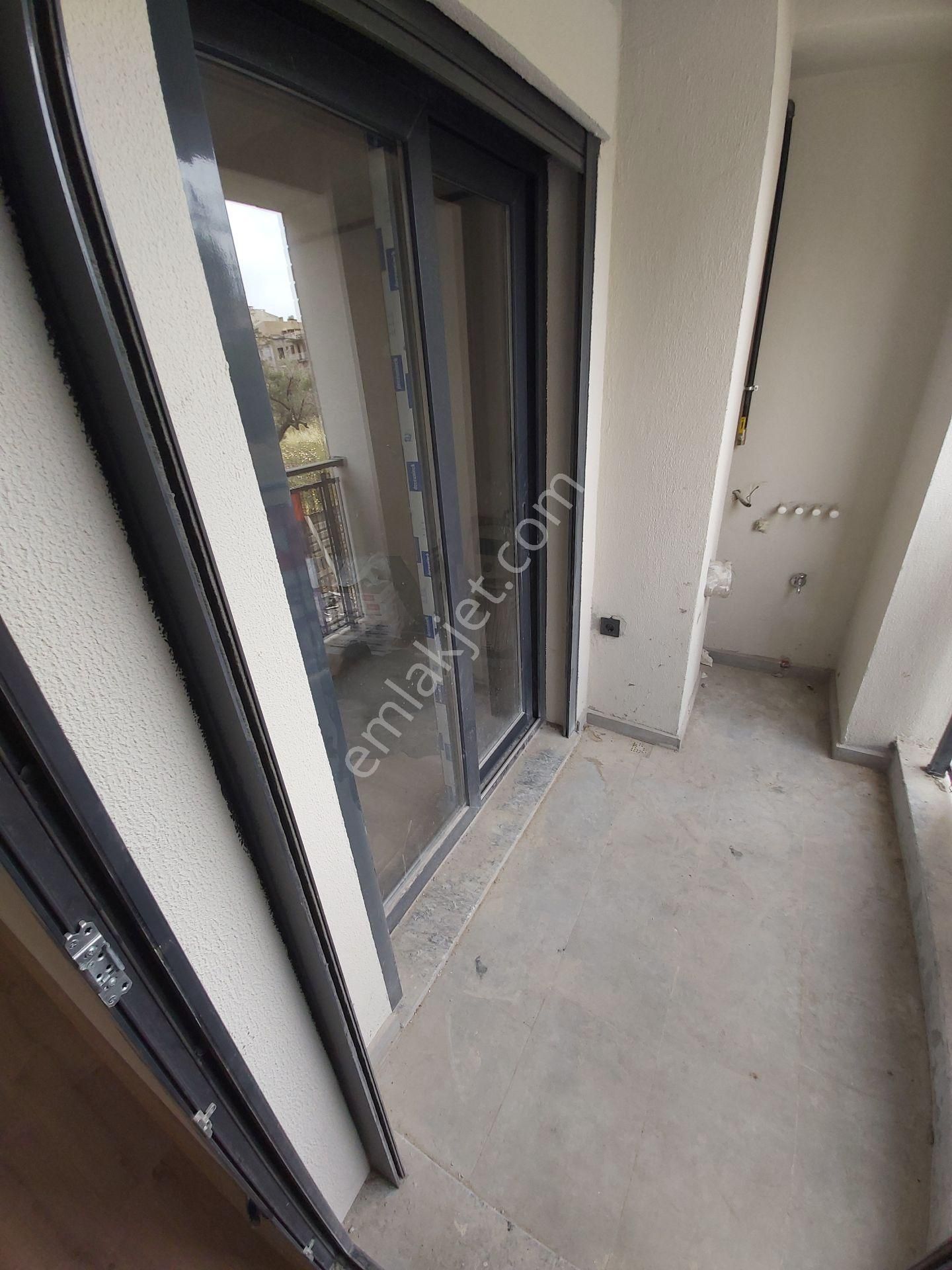 Örnekköy'de Önü Açık Ferah Yüksek Giriş Sıfır Kapalı Mutfak 2+1 - Görsel 6