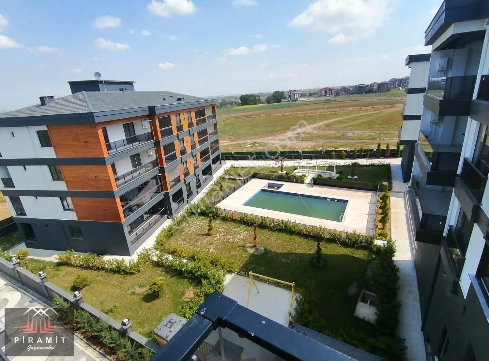 Çorlu Bella City Sıfır Eşyalı Kiralık 1+1 (ilk Oturan Siz Olun)