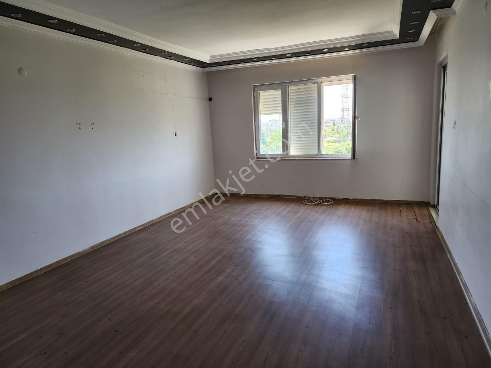 Hızlı 21 Gayrımenkulden Güzelkent Sitesinde Acil Satılık 3+1 Fırsat Daire
