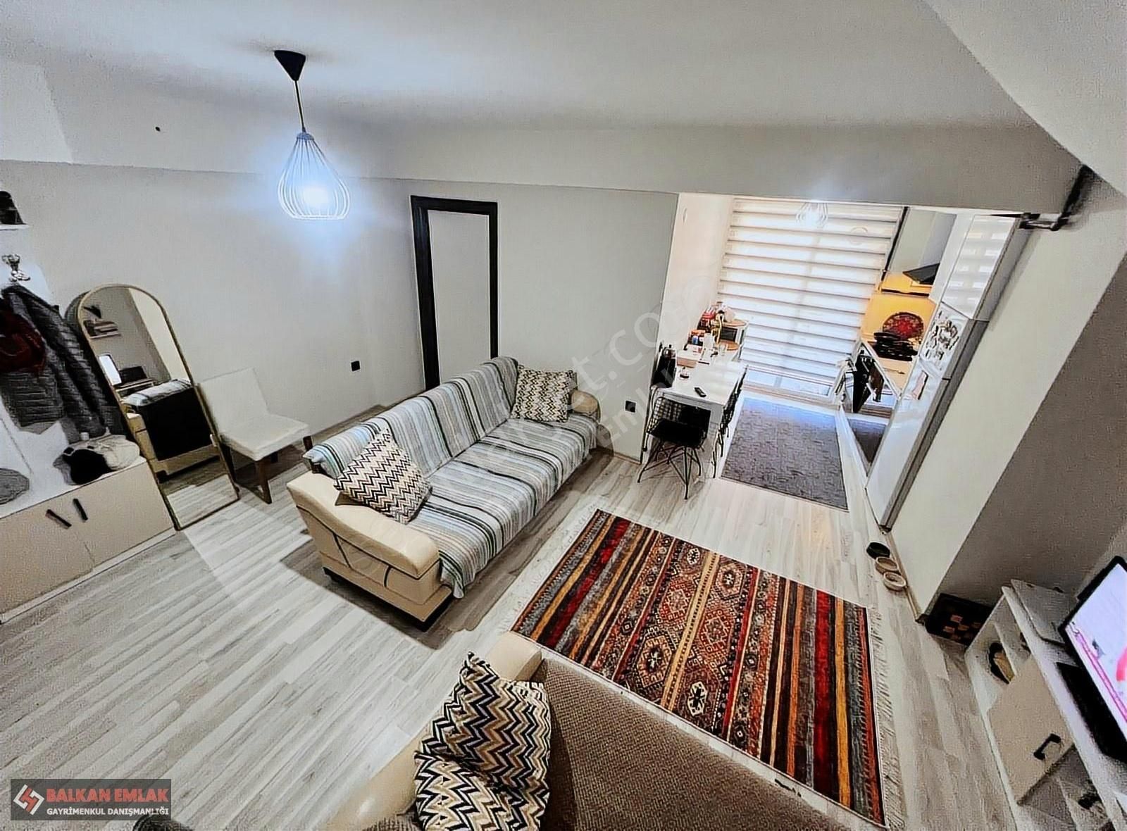 Balkan Emlak'tan Görükle De Satılık 3+1 Eşyalı 100m² Daire