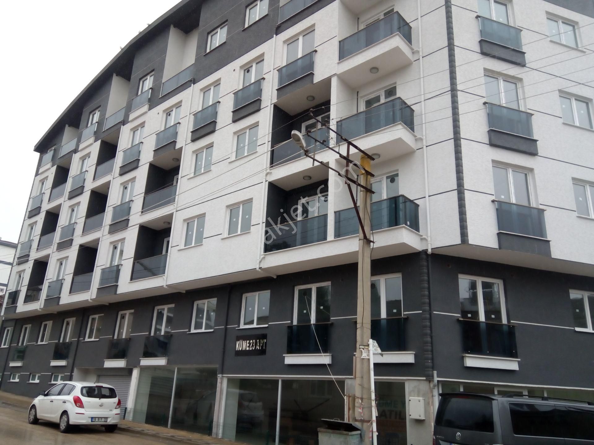 Fiyat Düştü! Cadde Üstü, Eşyalı, Kiracılı, Satılık 1+1 Daire