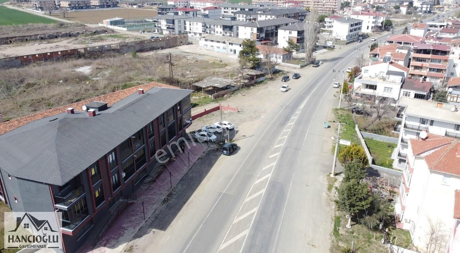 Hancıoğlu'ndan Kumbağ Mah.işlek Lokasyonda Dükkan İş Yeri