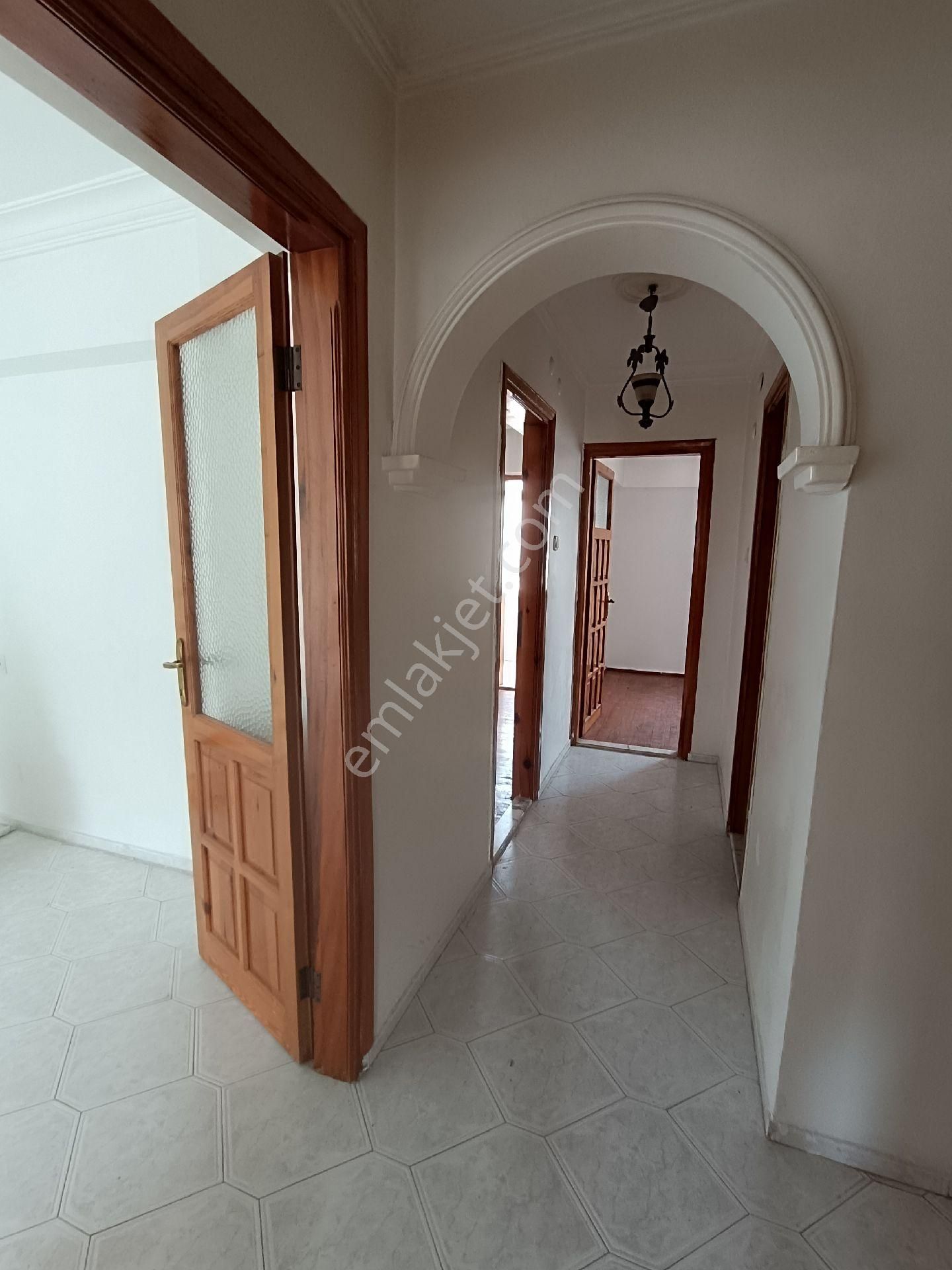 3+1 Kapalı Mutfak Arakat 150 M2 Asansörlü