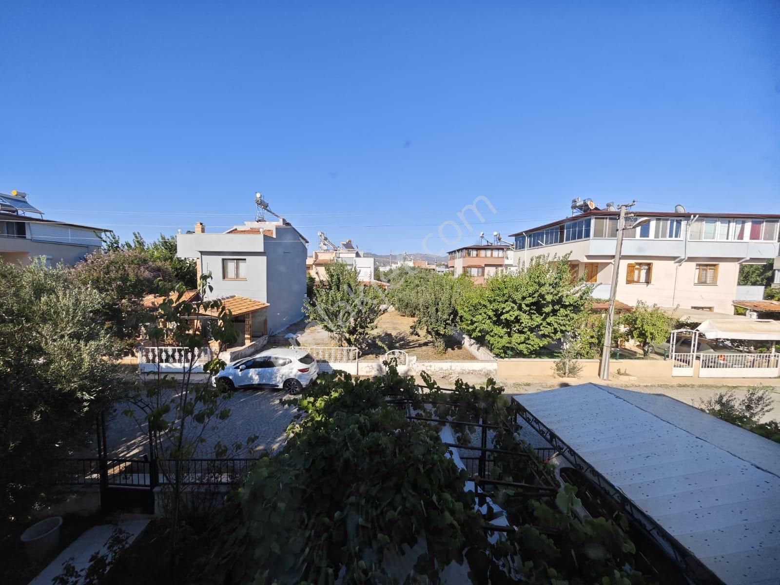 İzmir Dikili Kabakum Bankacılarda Satılık Denize Yakın 2+1 Villa