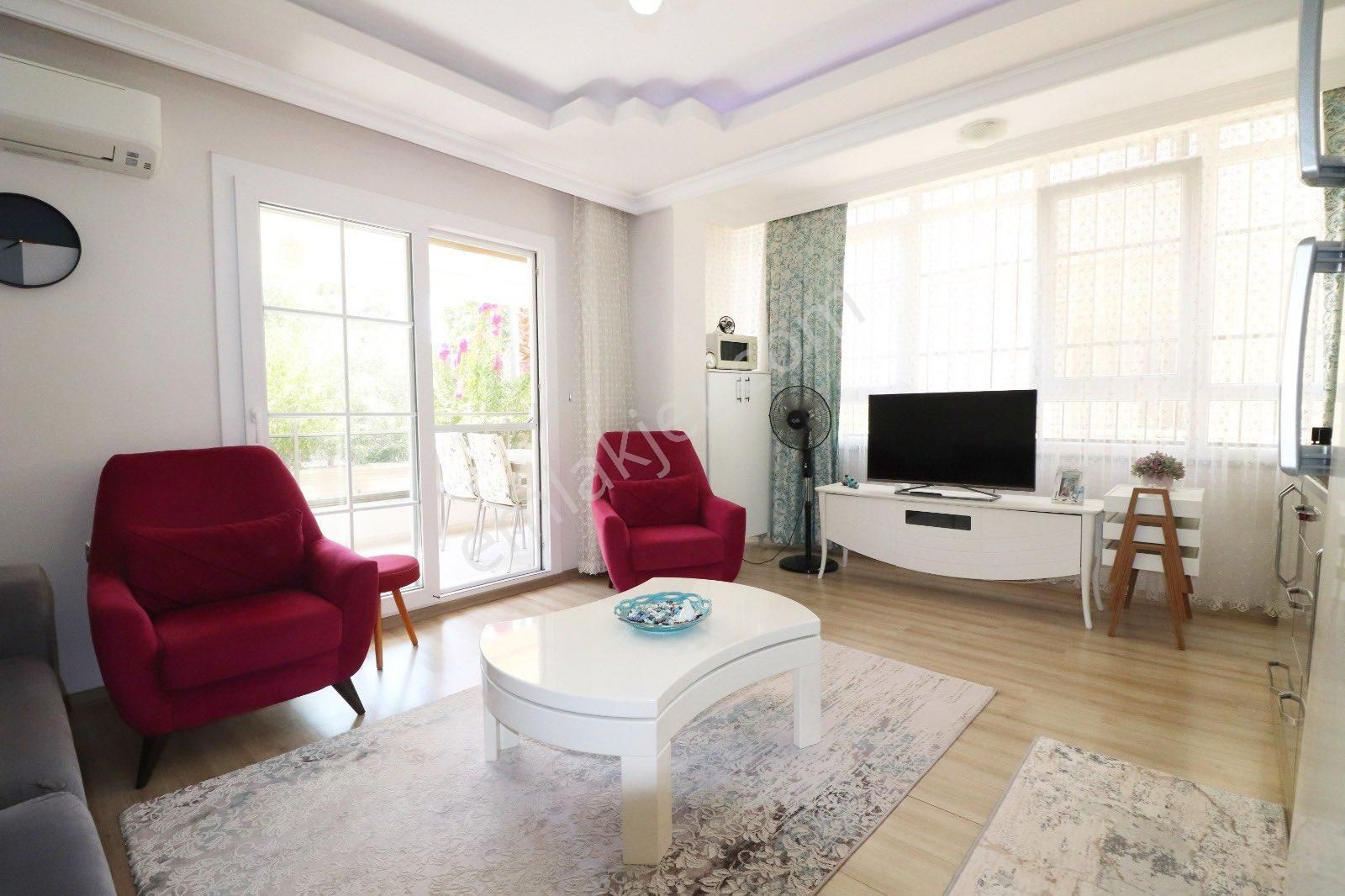 Didim Çamlık Mahallesinde Denize Yakın Geniş Balkonlu 2+1 Daire
