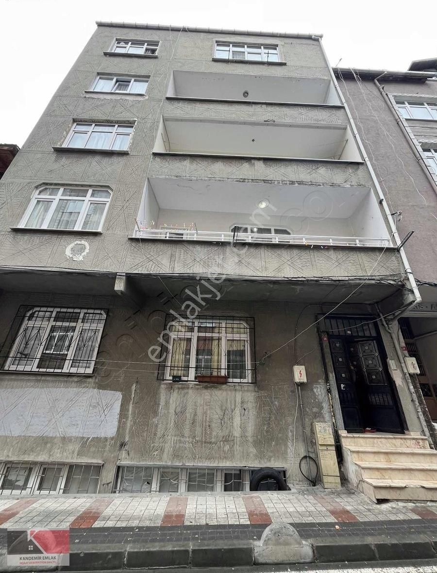 Kandemir Emlaktan Bağcılar Yüzyıl Mah Satılık Daire 2+1