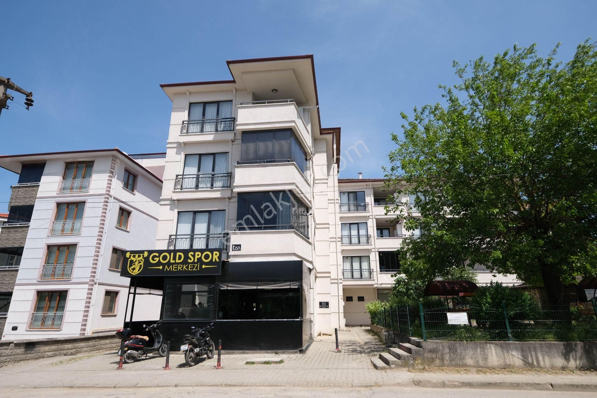 Karaköyde Sıfır Eşyalı 1+1 50m² Daire
