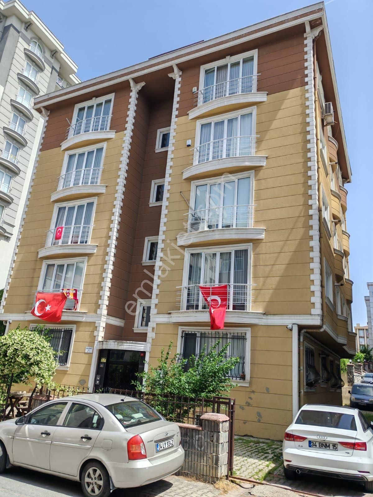 Sahibinden 3+1 Kendine Ait Otoparkı Olan Daire