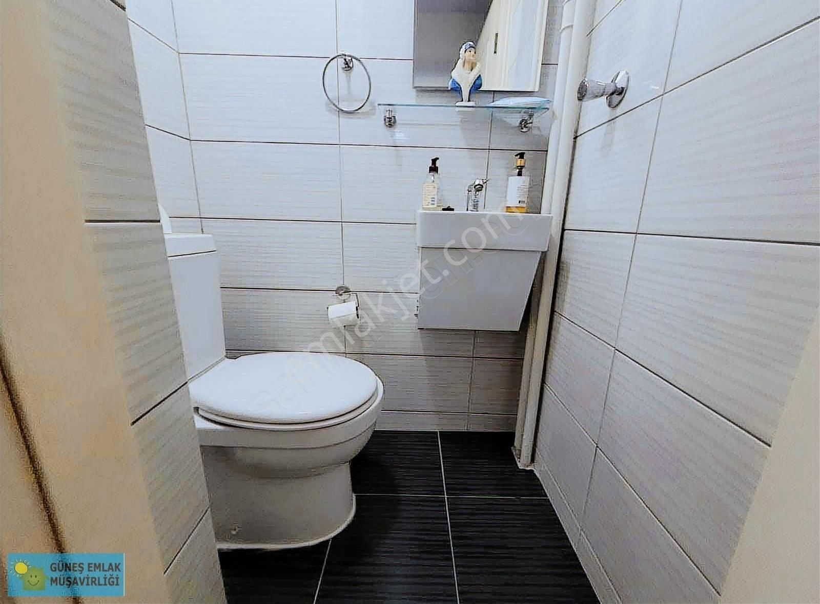 Alsancak 1.kordonda Deniz Manzaralı Satılık Daire