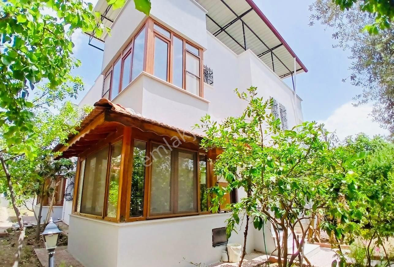 Güre Denize Yakın 3+1 Kapalı Mutfak Tripleks