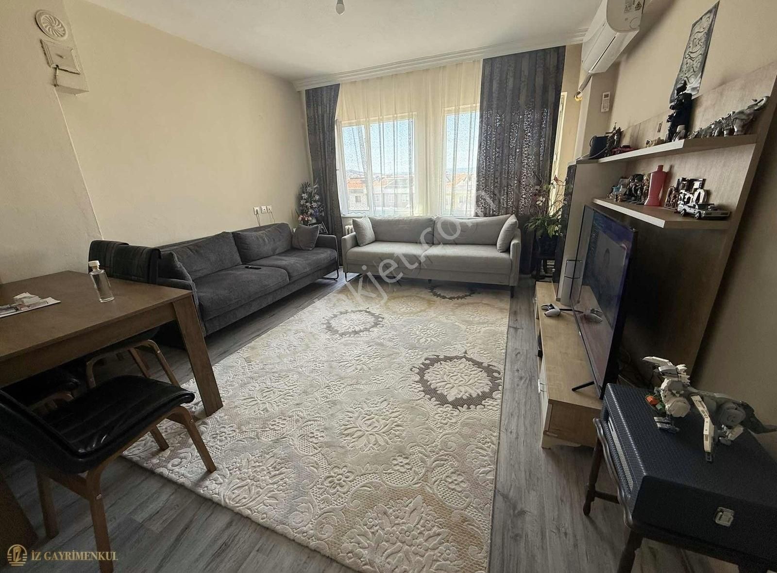 Çanakkale Barbaros Mah Satılık 2+1 Ara Kat Daire
