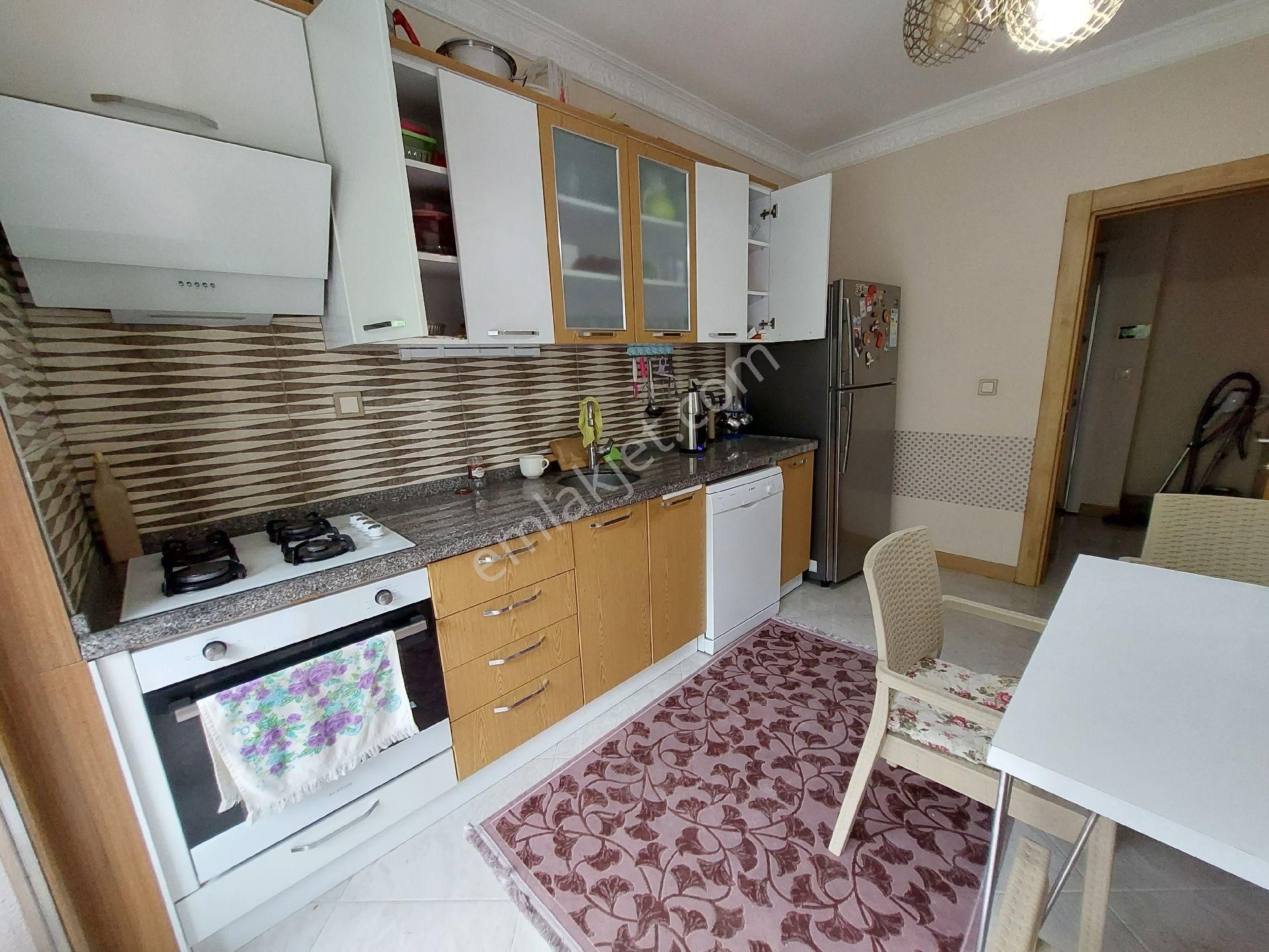 Trabzon Yomra Kiralık Eşyalı Daire