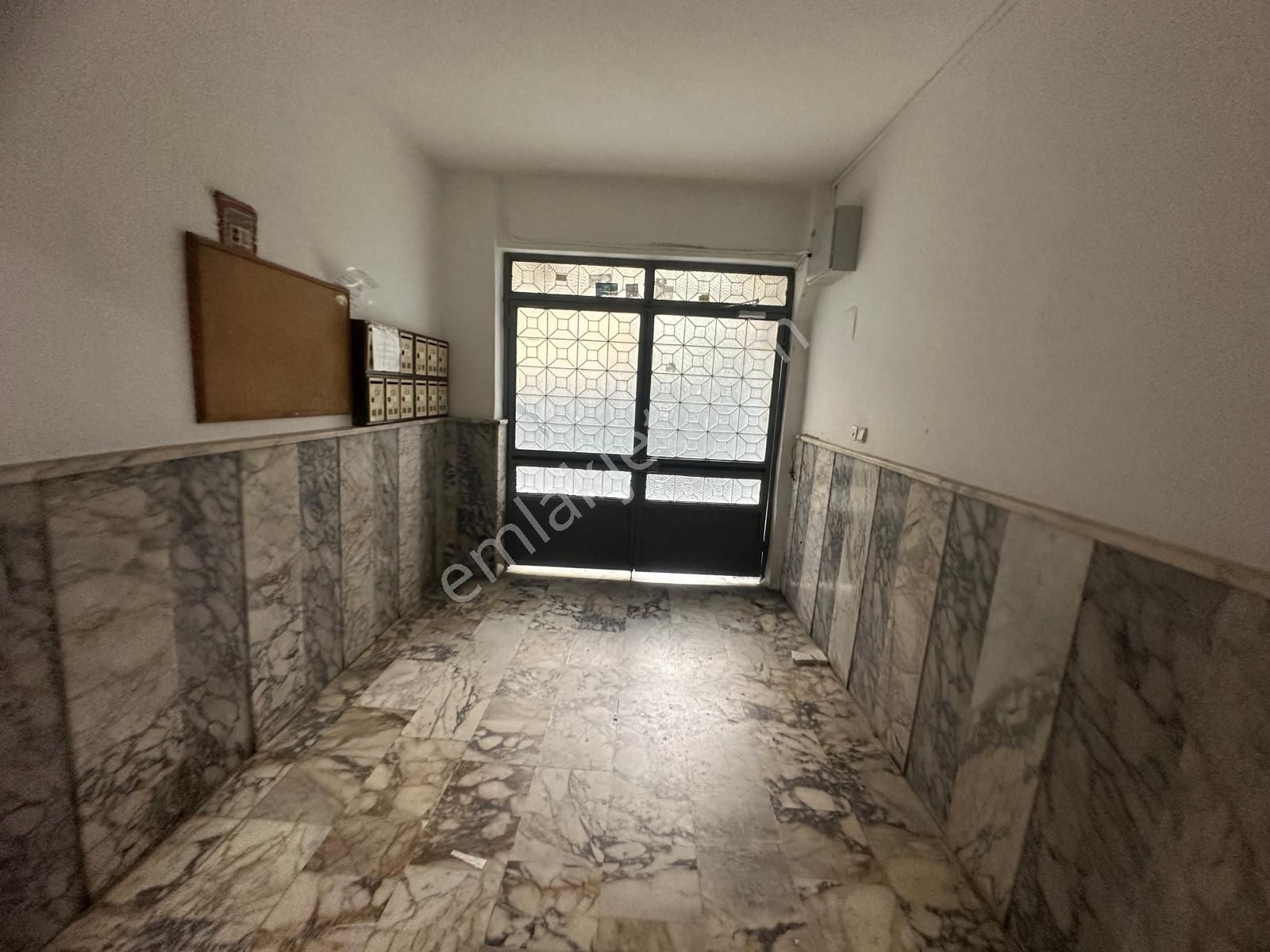 Alanya Güllerpınarı Mah.eşyalı Kiralık 2+1 Daire