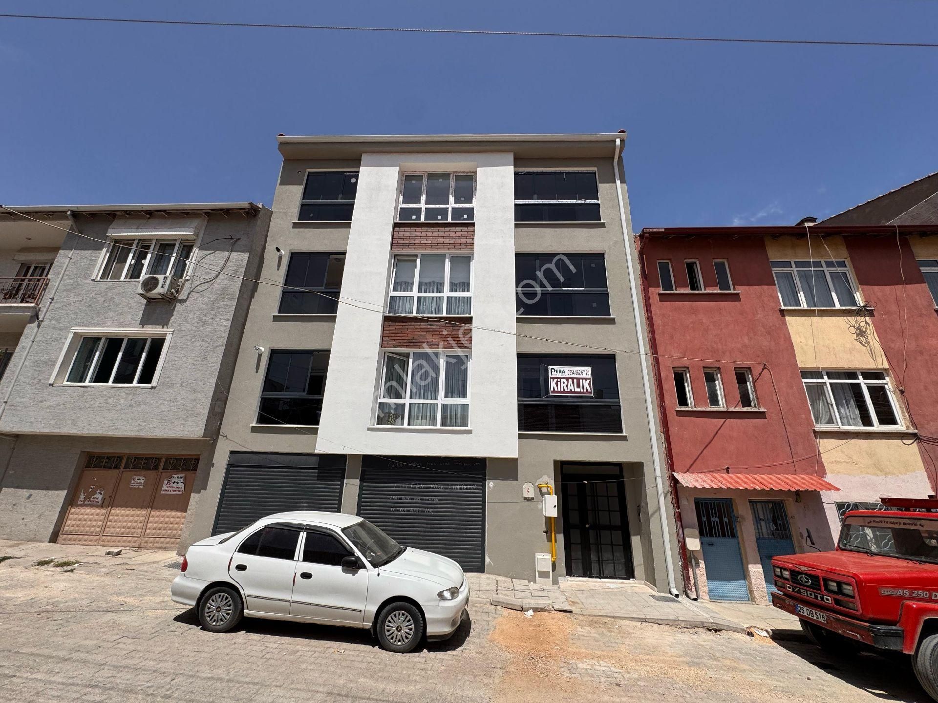 Pera'dan Emek Mah. Ertaş Cd.yakını,sıfır Bina, 2+0 Kiralık Daire