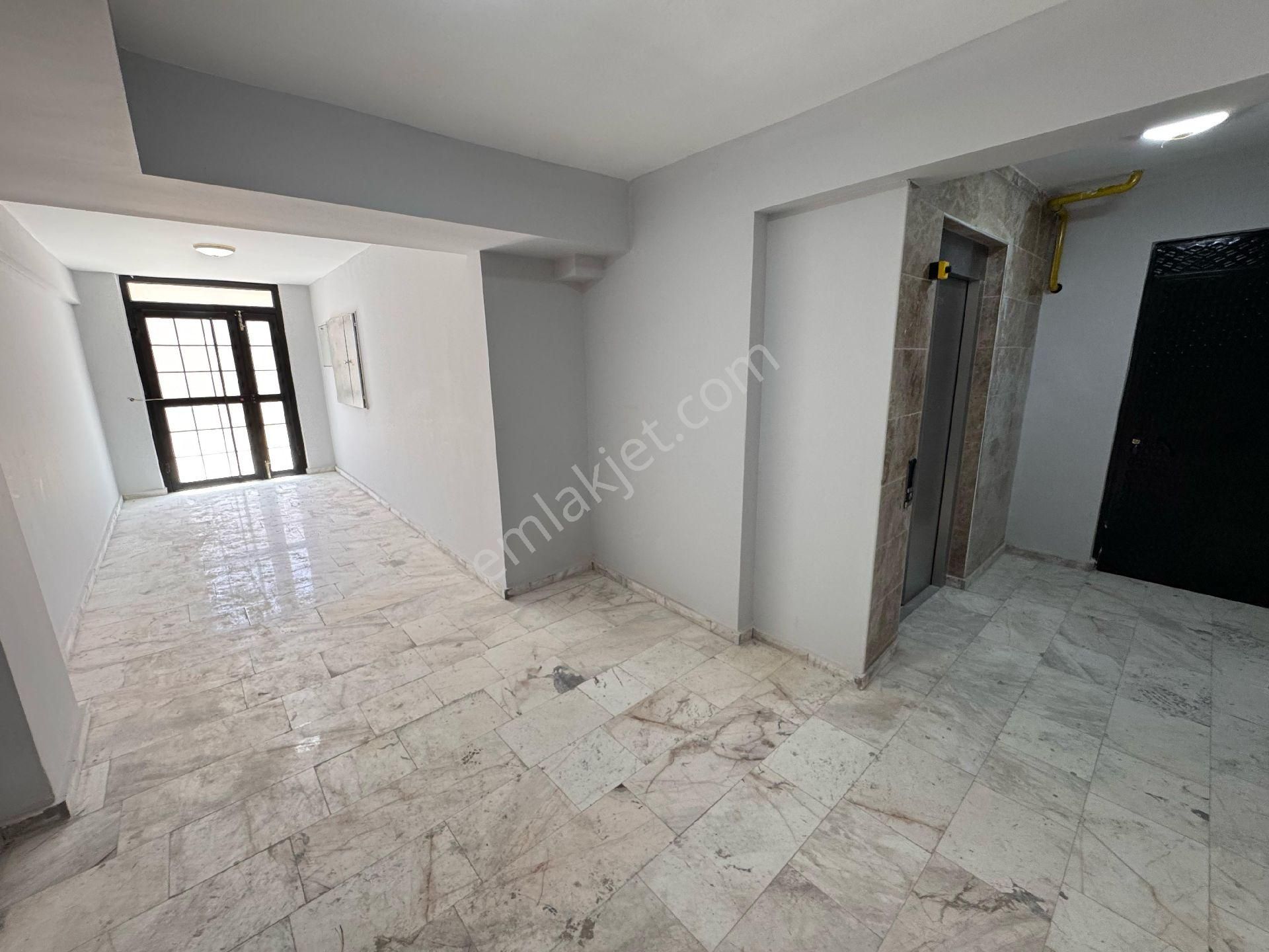 Pera'dan Emek Mah. Ertaş Cd.yakını,sıfır Bina, 2+0 Kiralık Daire - Görsel 3