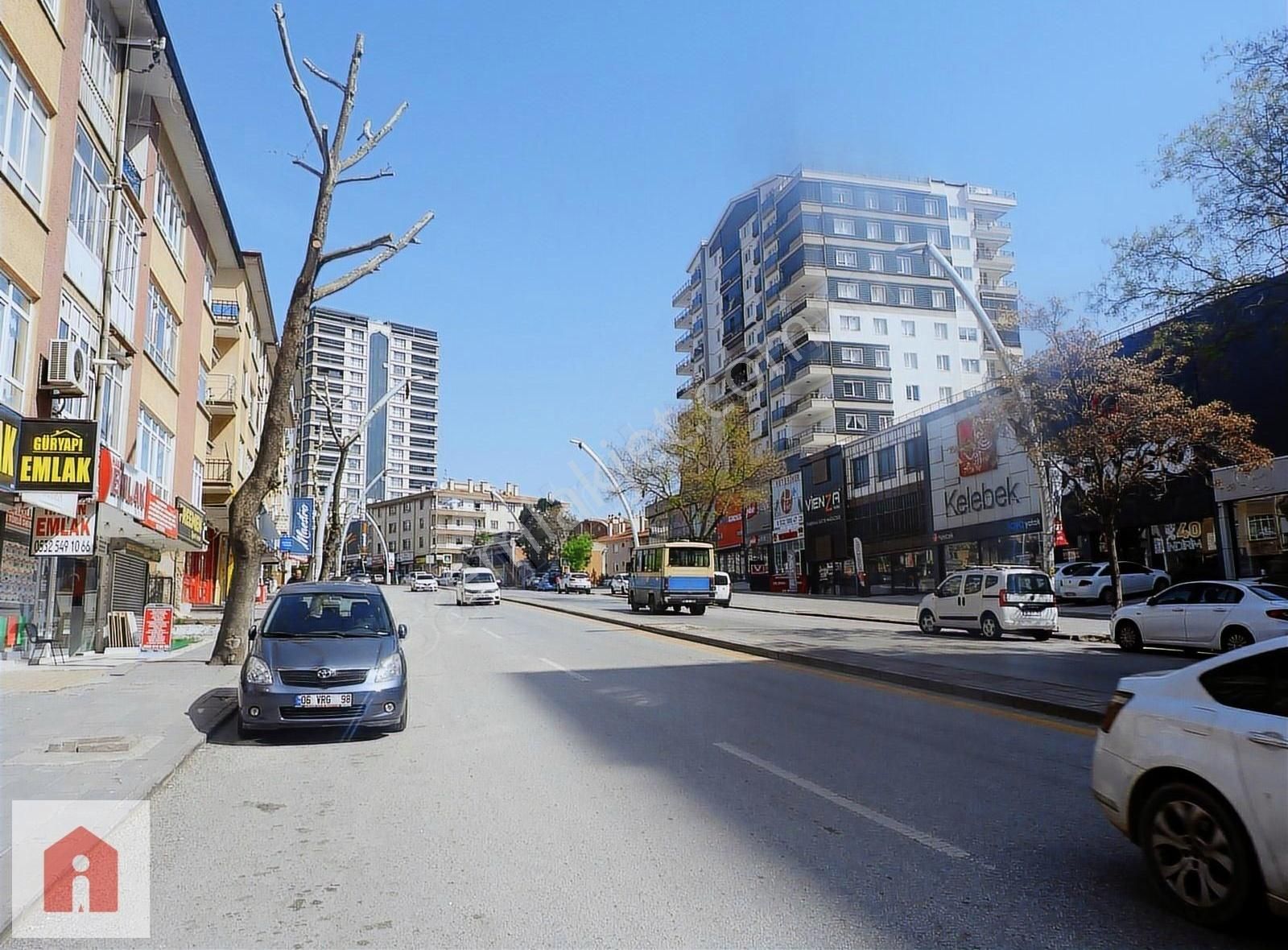 Kızlar Pınar Cad.& Beyler Sok. Girişi 40 M2 Açık Cephe