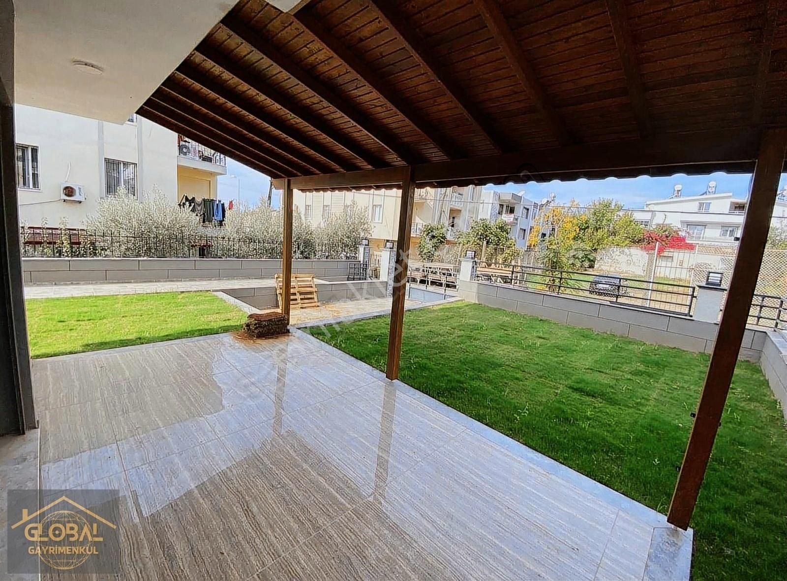 Global'den Geniş Bahçeli Otoparklı Denize Yakın Yazlık - Görsel 5