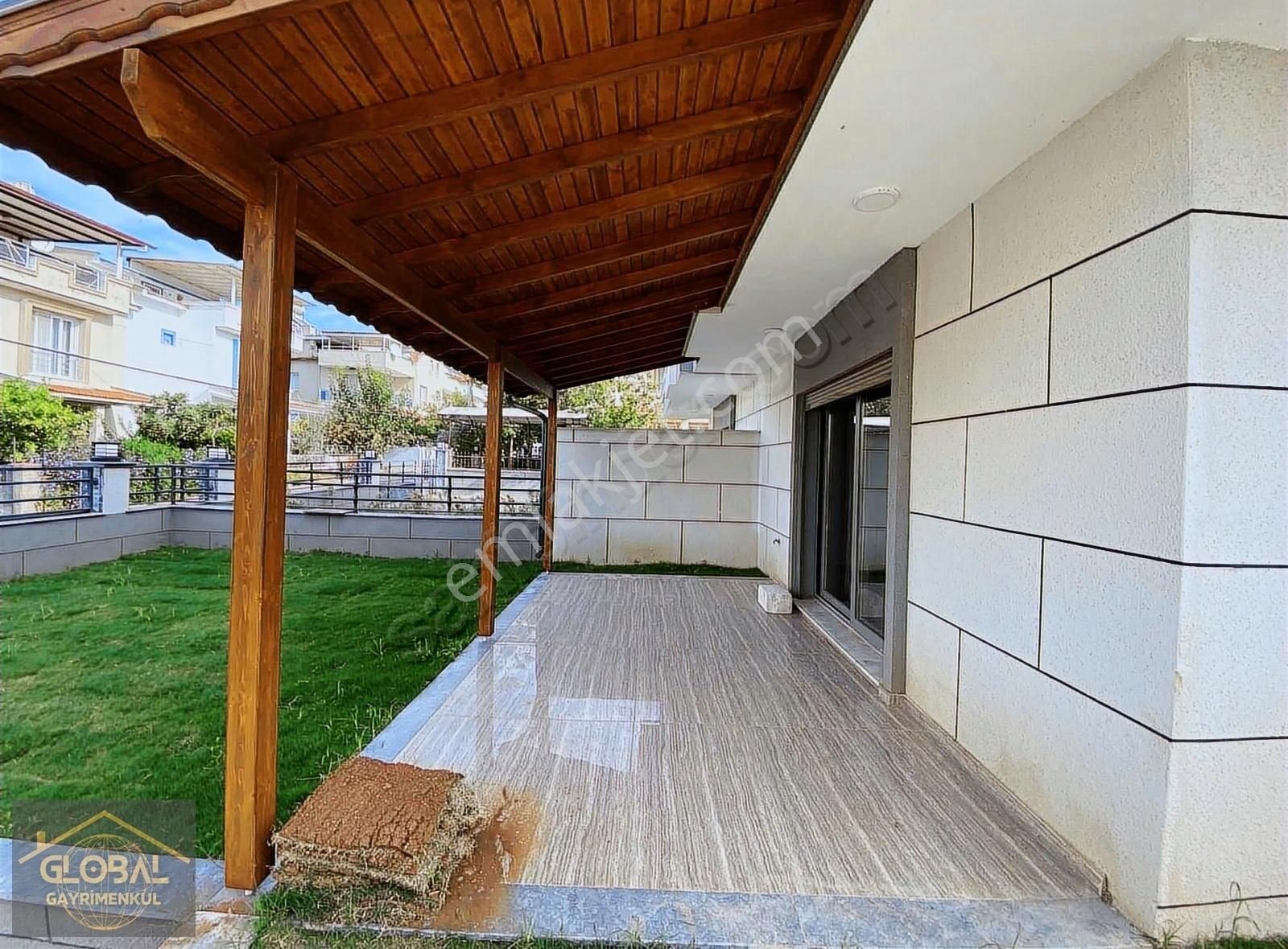 Global'den Geniş Bahçeli Otoparklı Denize Yakın Yazlık - Görsel 22