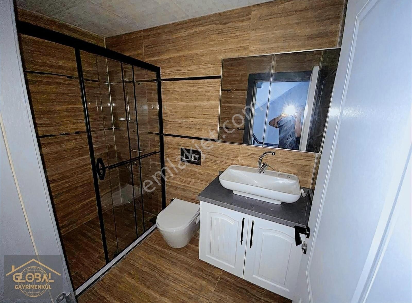 Global'den Geniş Bahçeli Otoparklı Denize Yakın Yazlık - Görsel 17