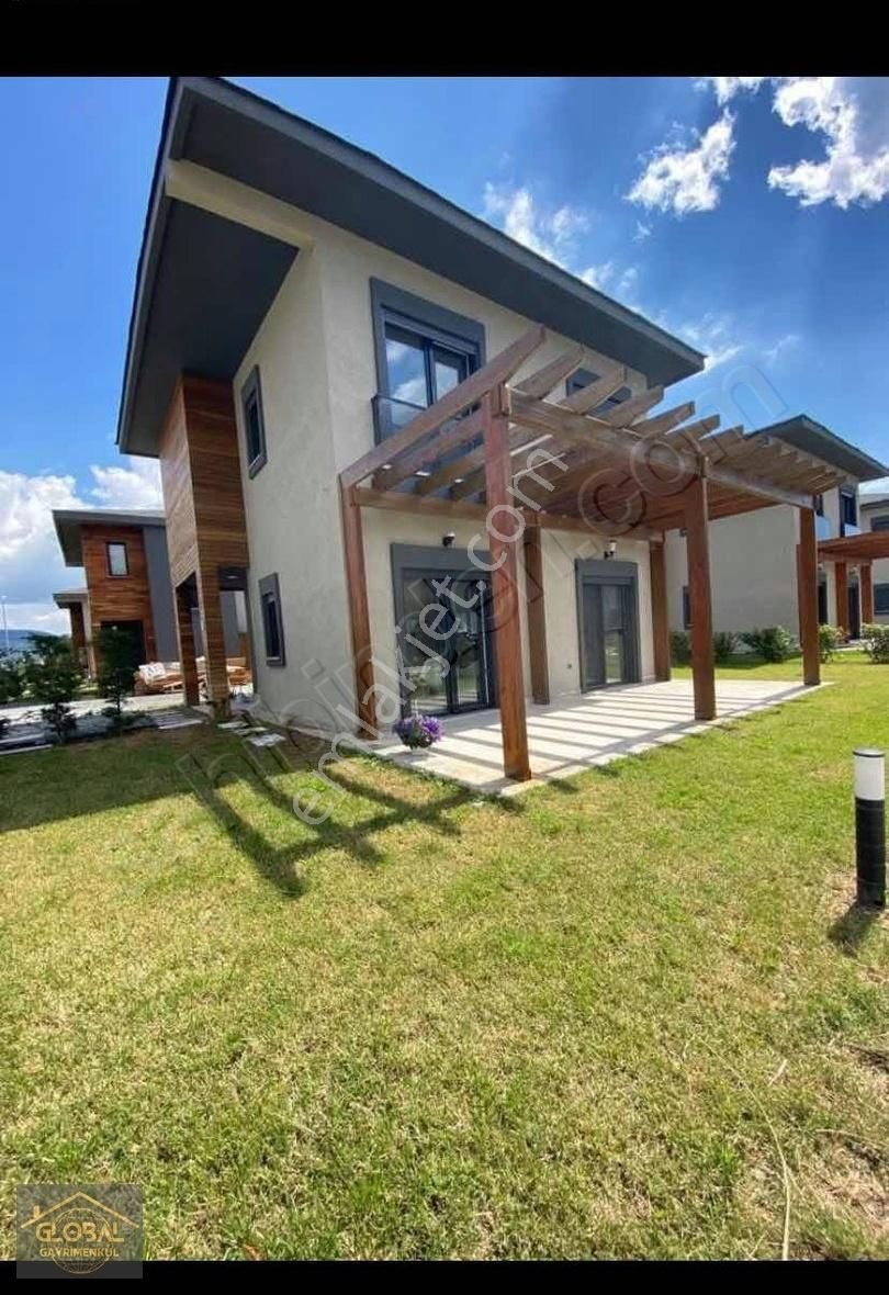 Doğanbeyin Gözde Semtinde 3+1 Müstakil Villa Geniş Bahçe Otopark