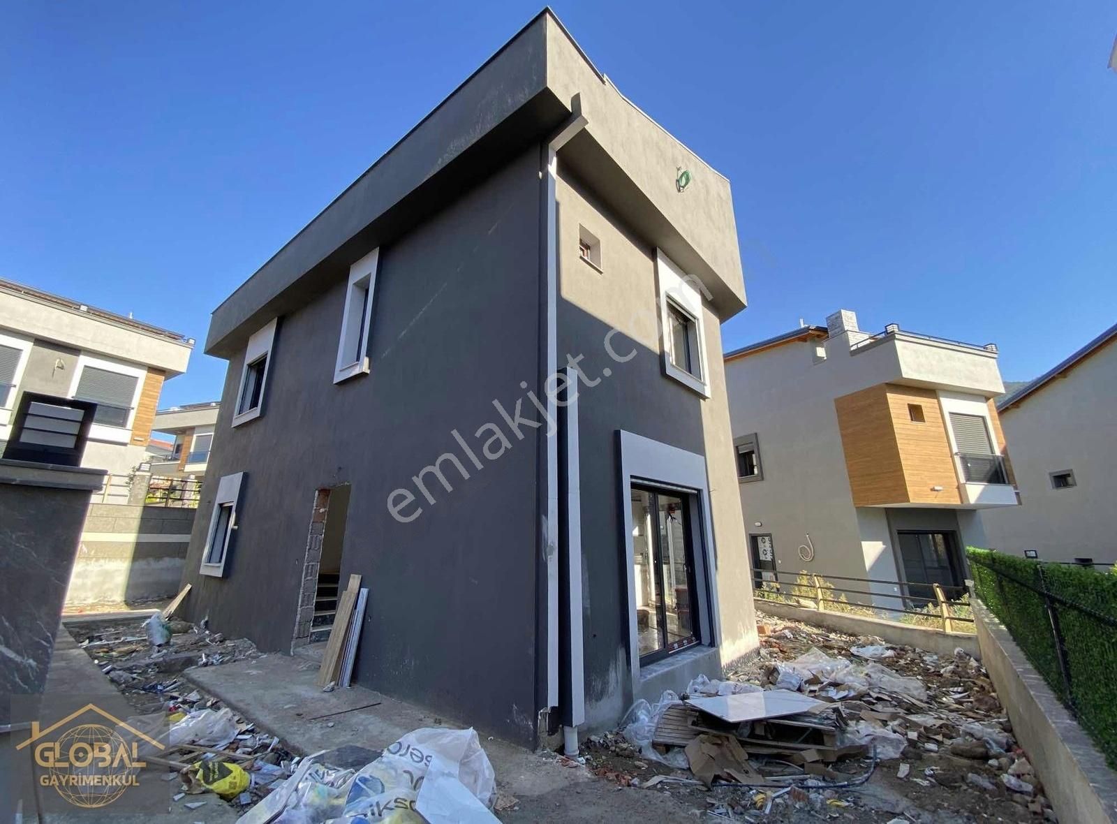 Global Den Uygun Fiyata Geniş Villa - Görsel 26