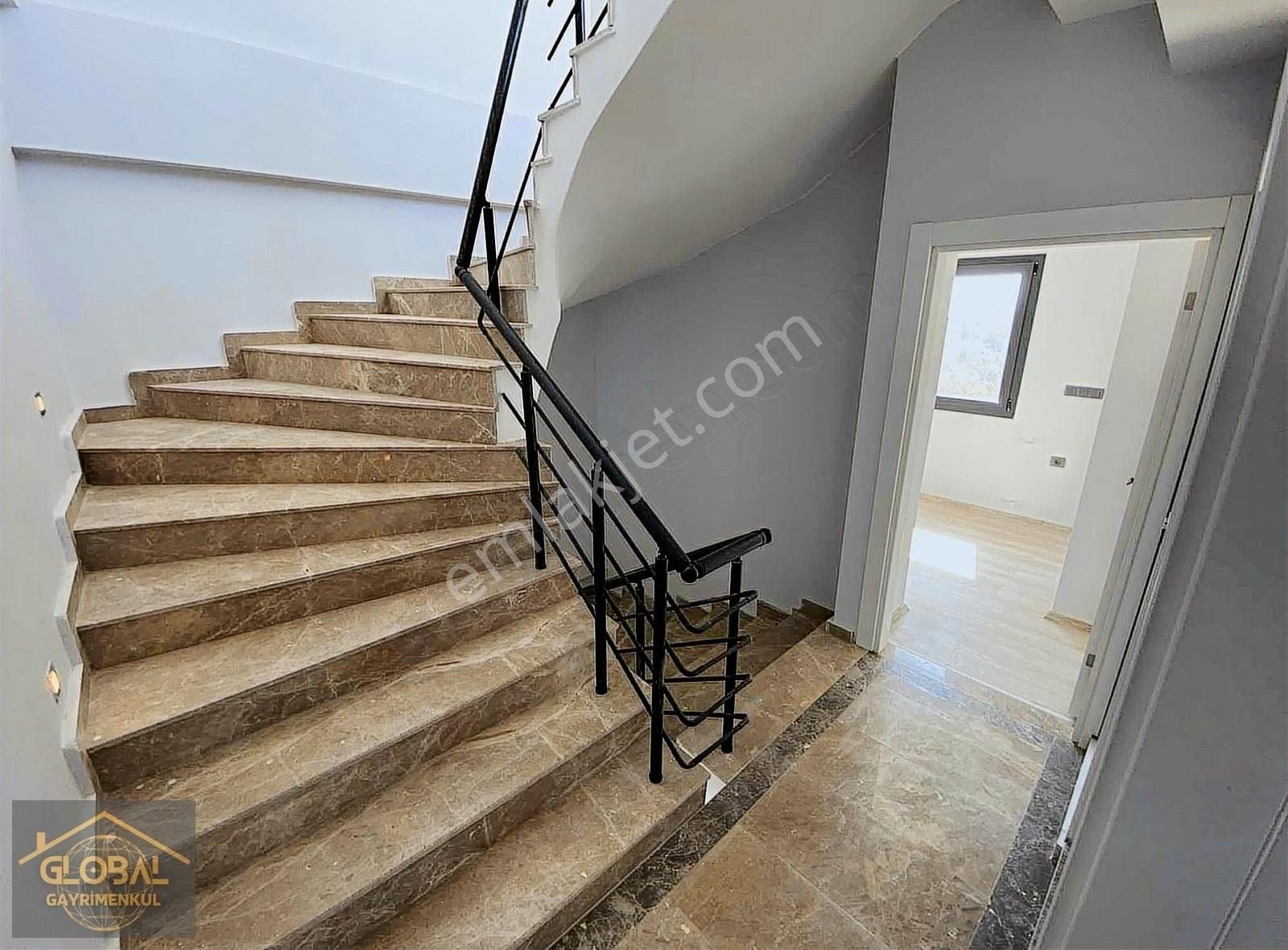 Global Gayrimenkul Den Geniş Bahçeli Denize Yakın Villa - Görsel 6