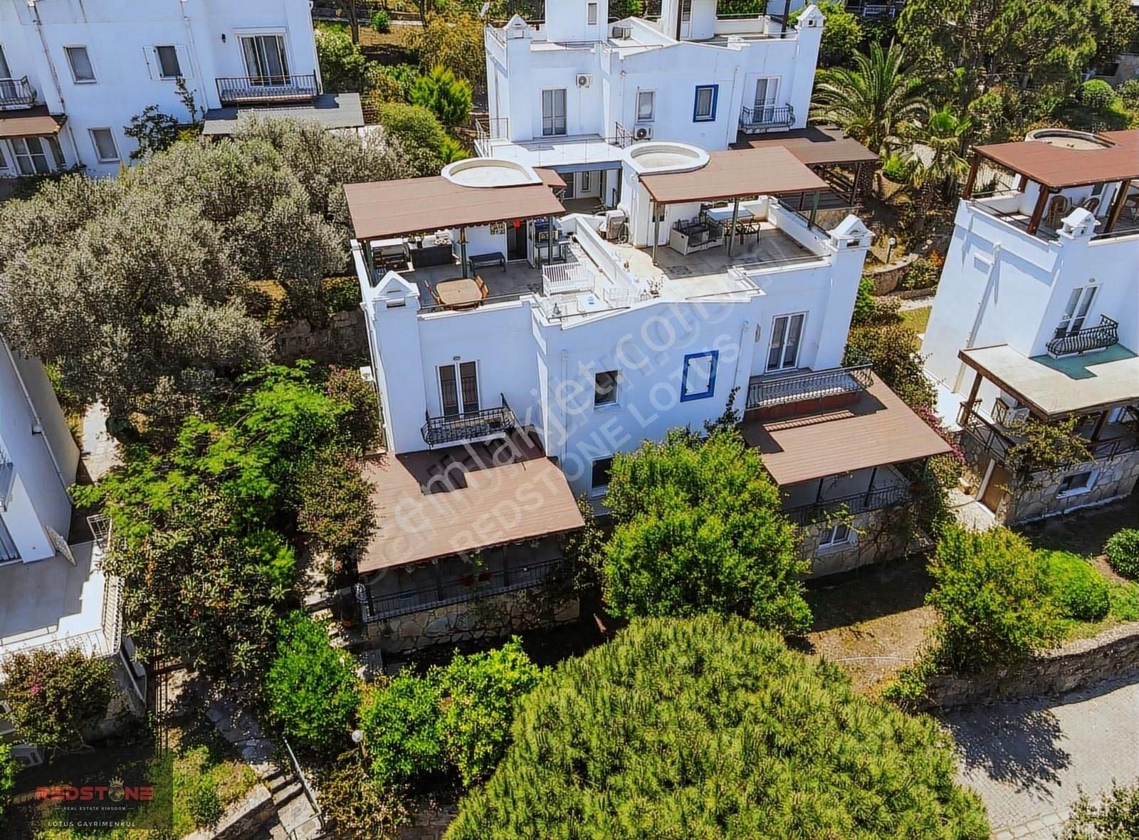 Gündoğan Plajlı Sitede Satılık 3+1 Villa