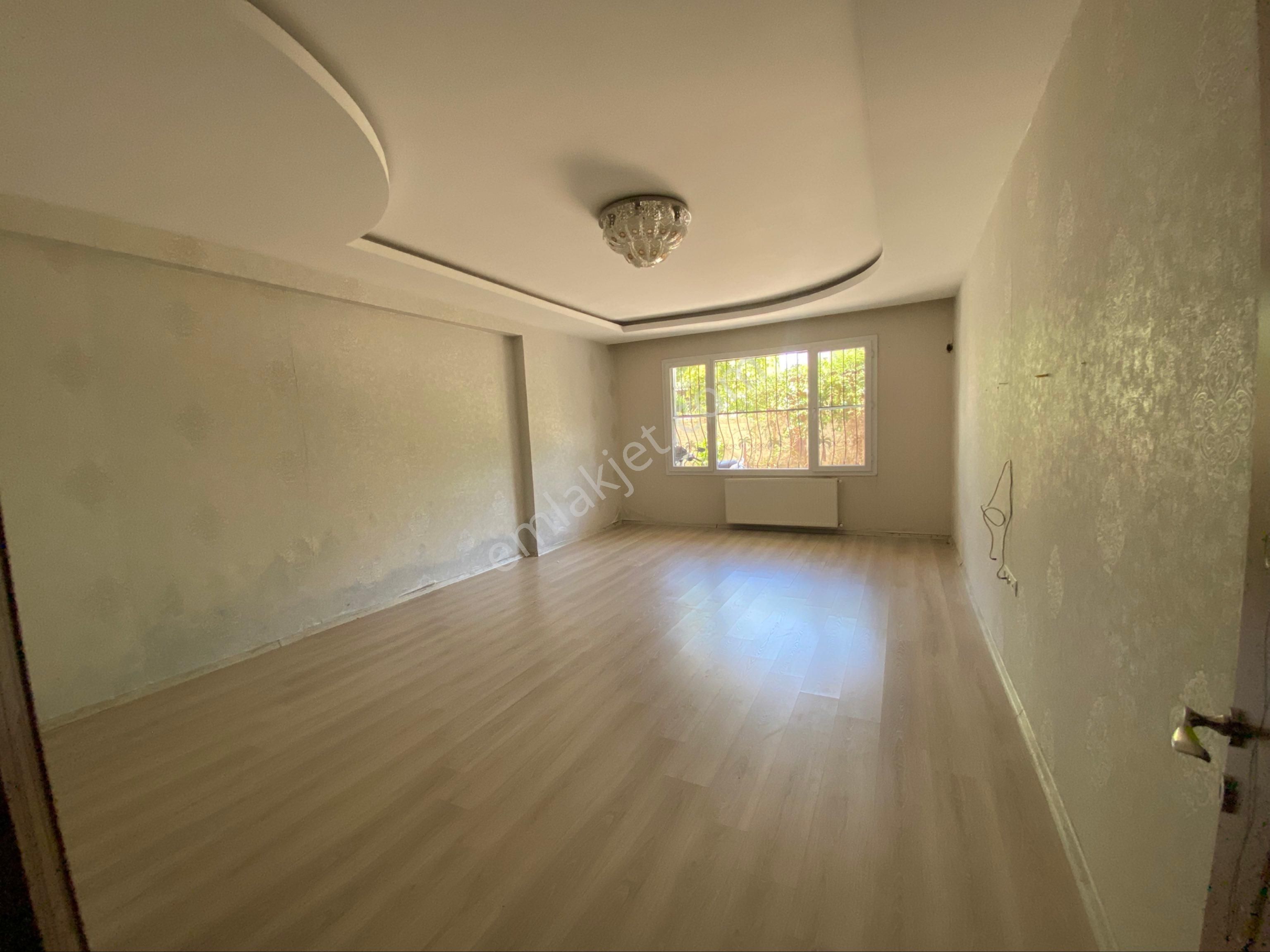 Acil Emlaktan Kiralık 4+1 Daire