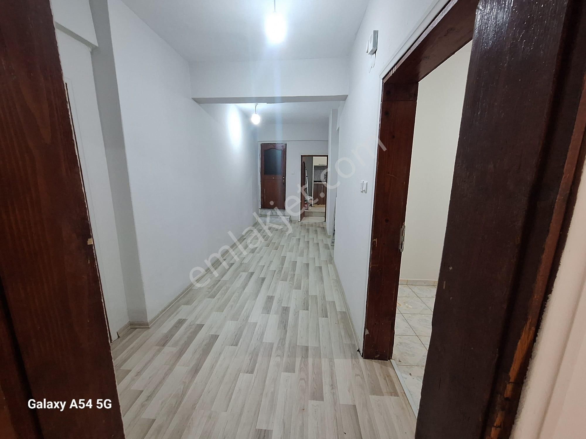 Ümraniye Çamlık Mahallesinde 4+1 Kiralık Daire