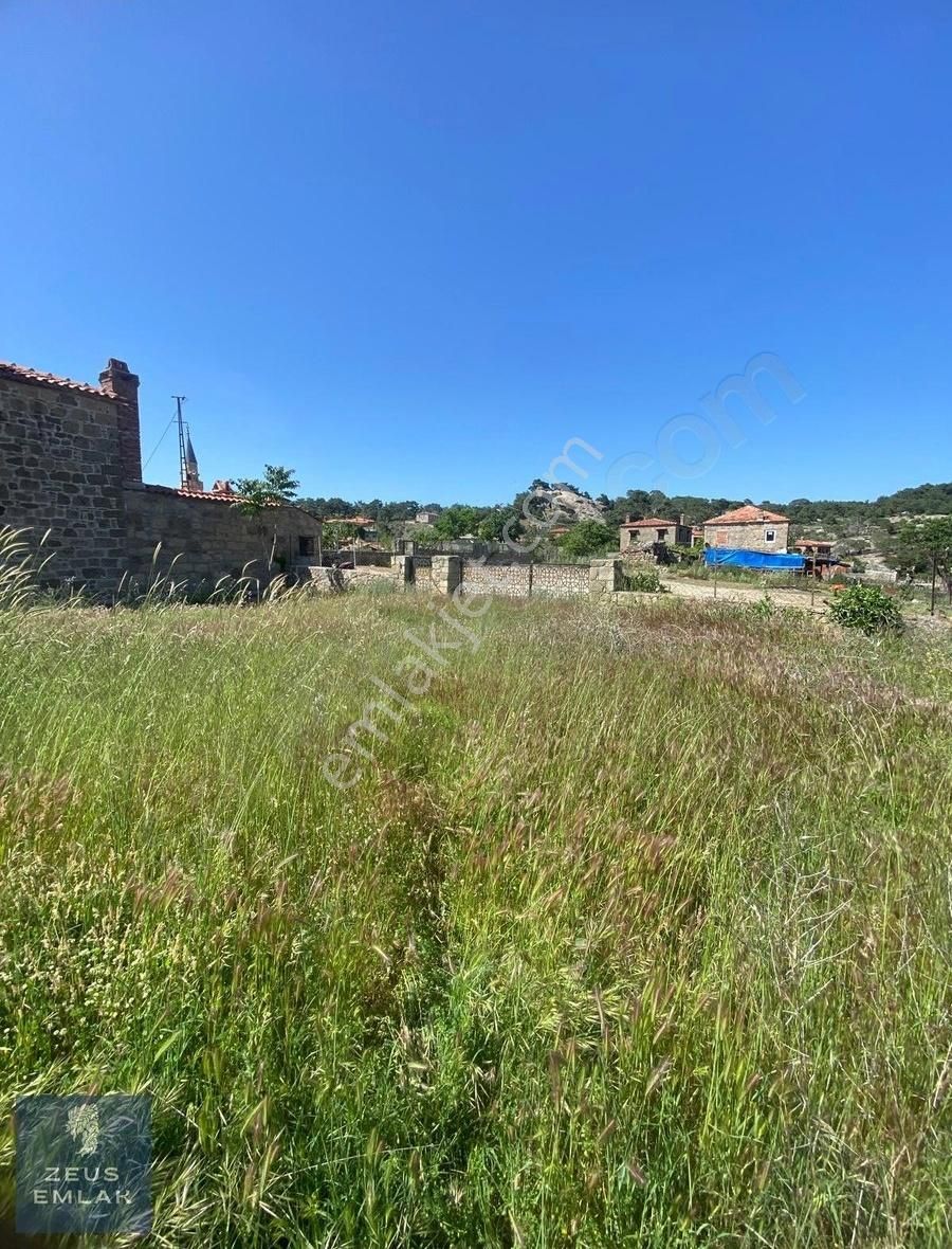 Adatepe Köyünde 214 M² Köy İçi Deniz Manzaralı Arsa