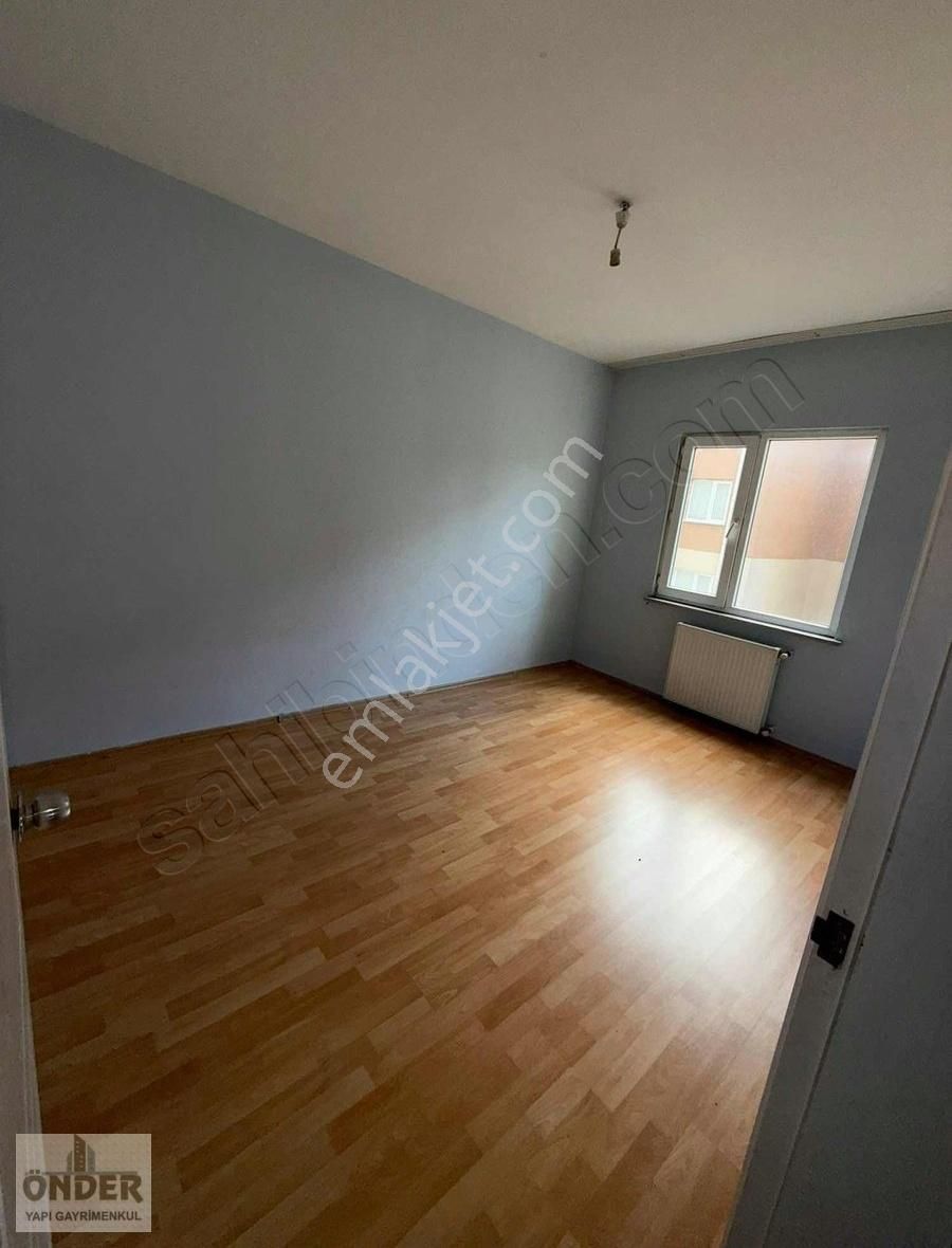 Çağdaşkent Bloklarında Kiralık 3+1 Arakat Daire