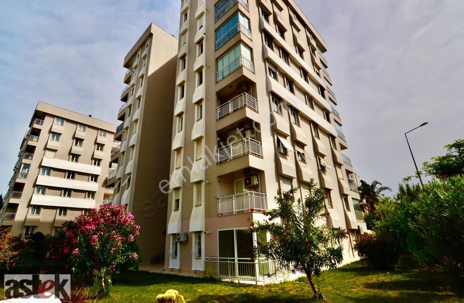 Havuzlu Sitede Kiralık 2+1