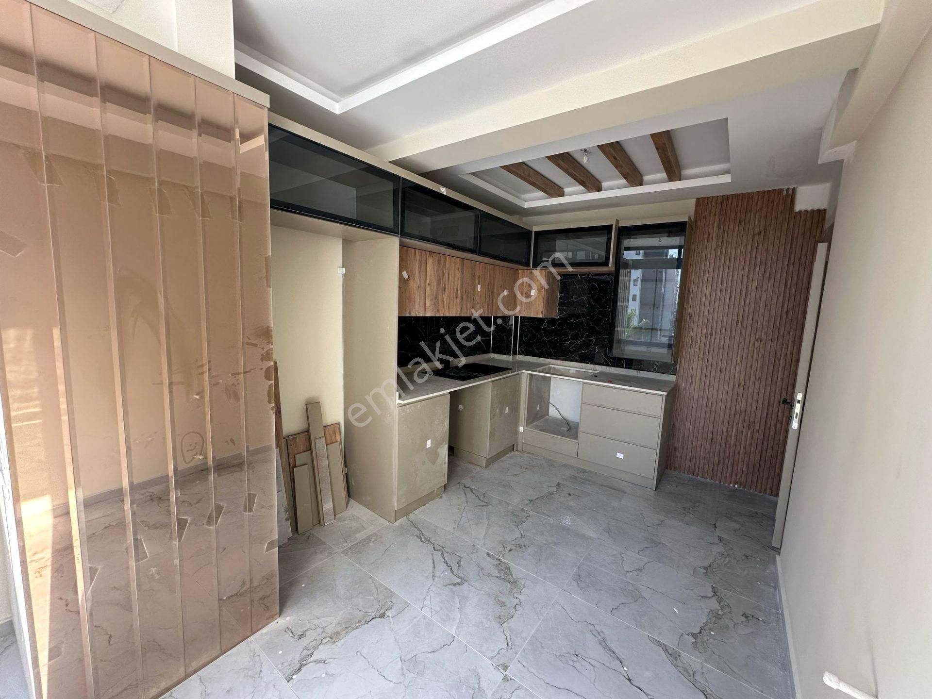Bozes 'den Mersin / Mezitli Mah. 2+1 Sıfır Yapı Kalite Ve Luks Bir Arada