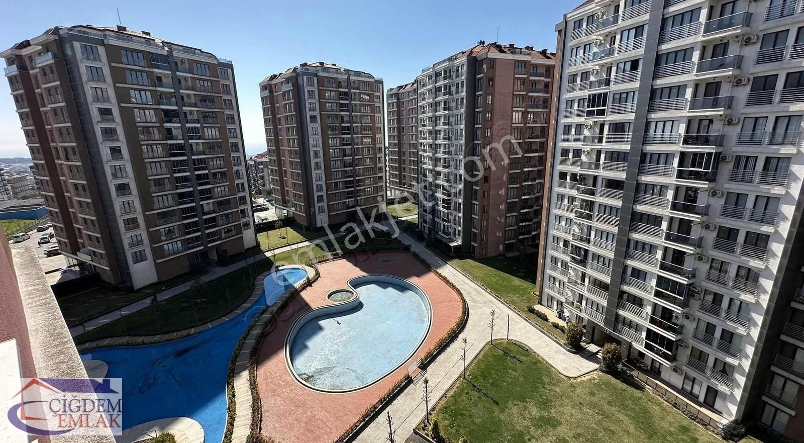 Beylikdüzü Adnan Kahveci Mh. 11. Mahalle 2+1 Boş Kiralık Daire