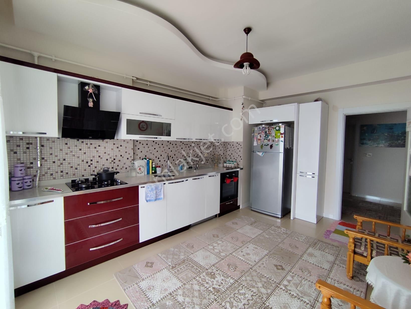 Fabrika Mahallesinde Satılık 3+1 Daire