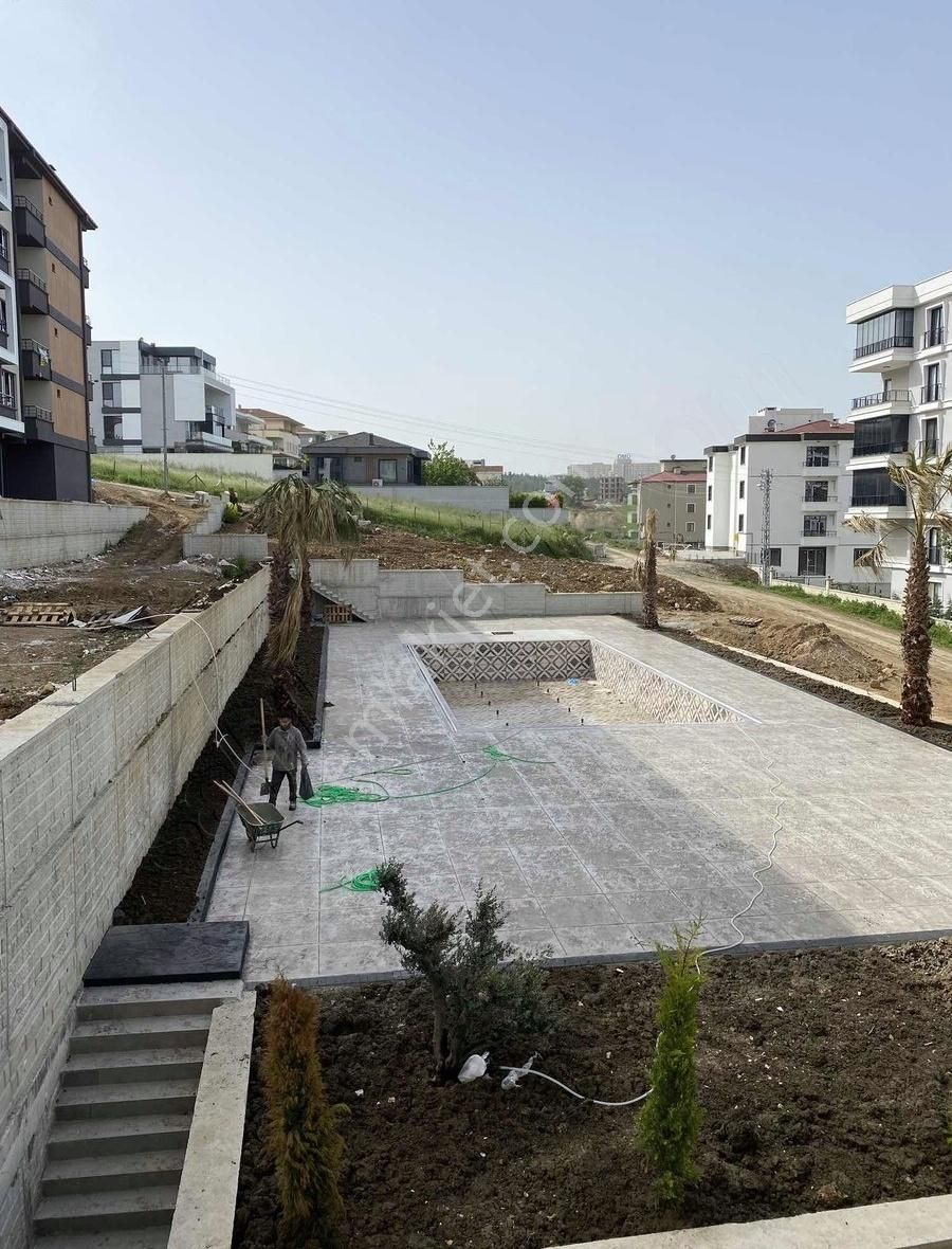 Havuzlu Site İçerisinde 1+1 Daire