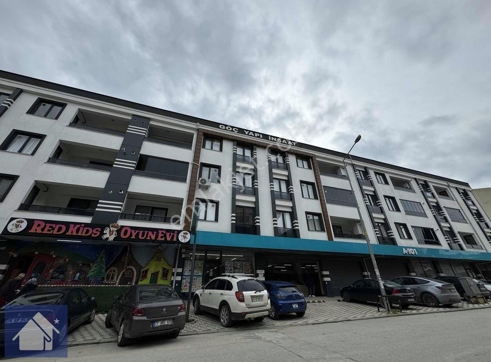 *iskele Merkezde*2+1*115 M2*ferah*geniş*süper Konum