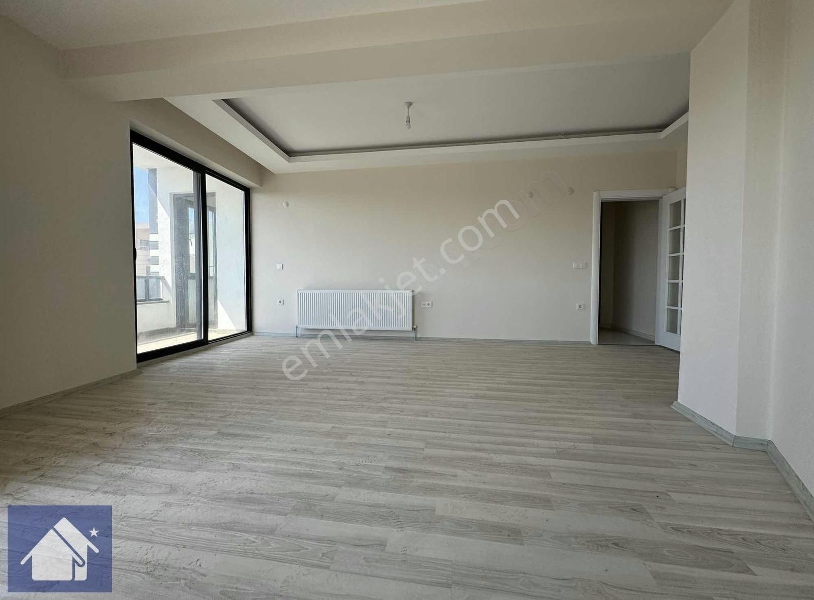 *iskele Merkezde*kapalı Otoparklı*2+1*sıfır*manzaralı*önü Açık - Görsel 3