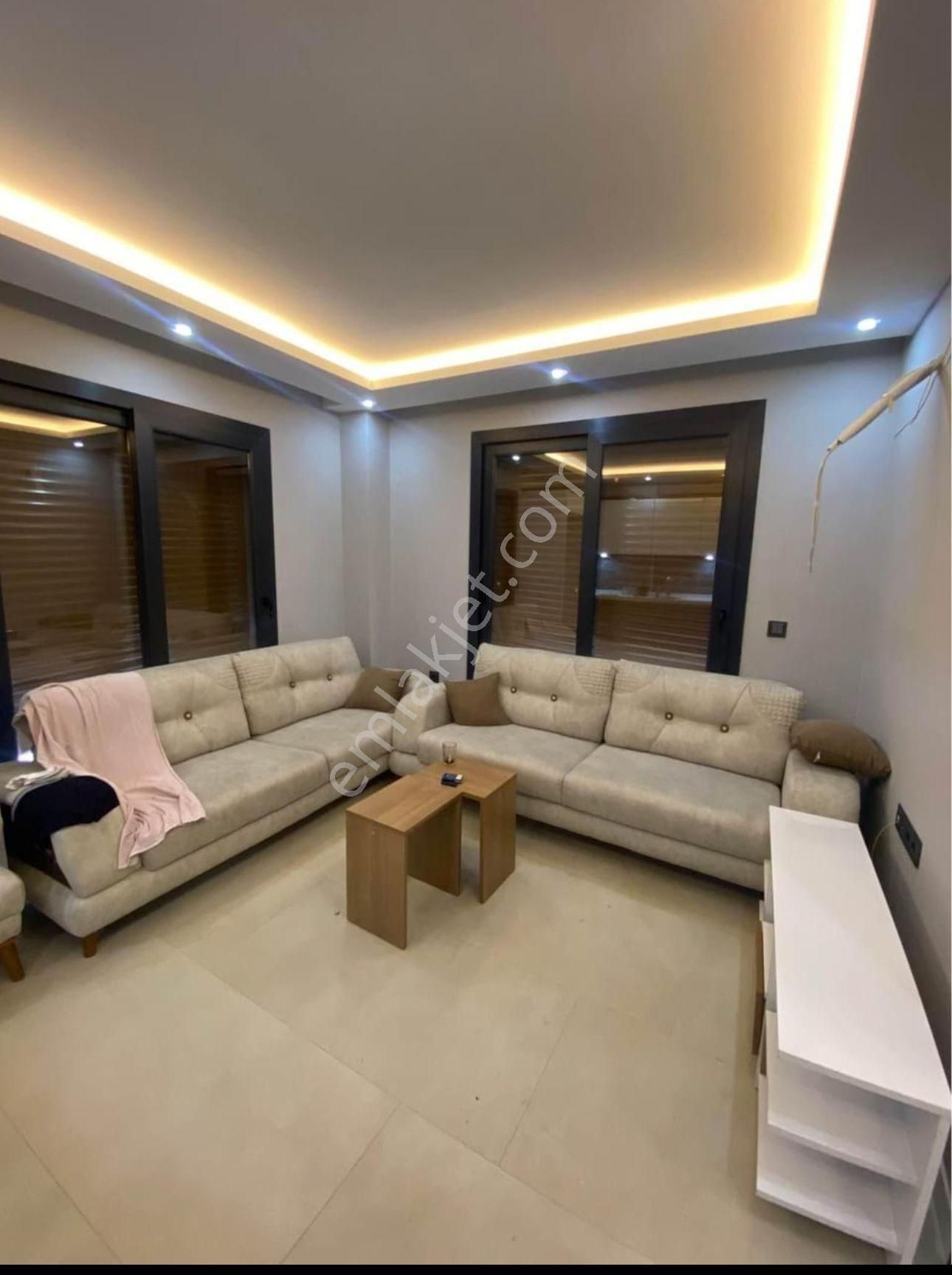 Kuşadası Merkezde Yeni Binada 1+1 Satılık Daire