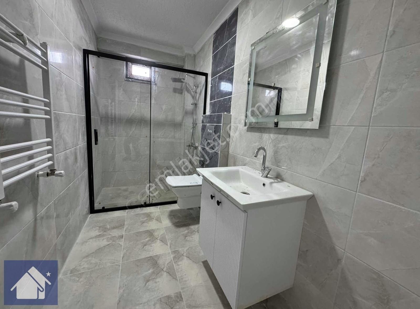 *2+1*110 M2*denize 200 Metre Uzaklıkta*sıfır*3.kat
