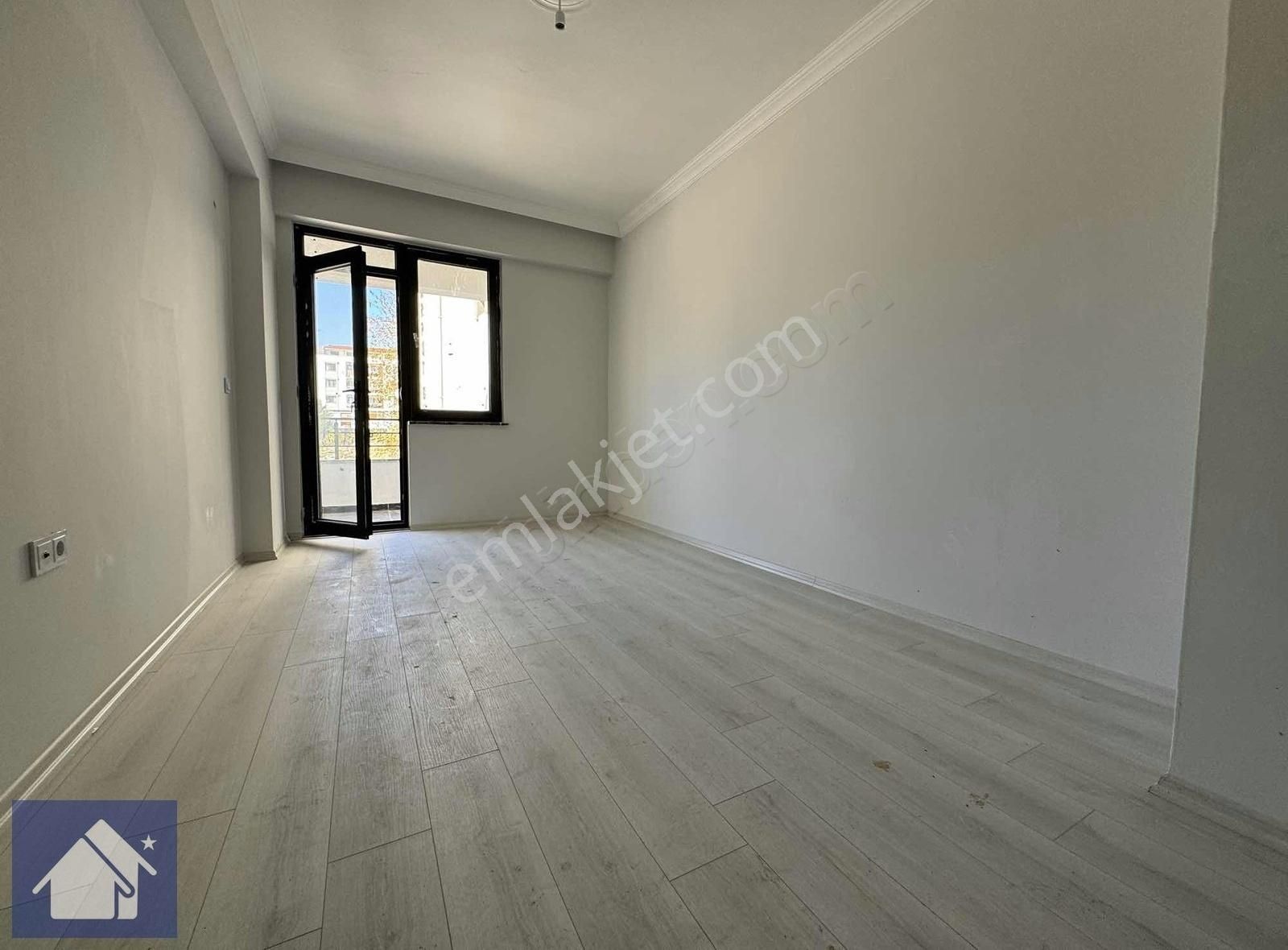 *mükemmel Komum*3+1*sıfır*ebeveyn Banyolu*yerden Isıtmalı*130 M2 - Görsel 3