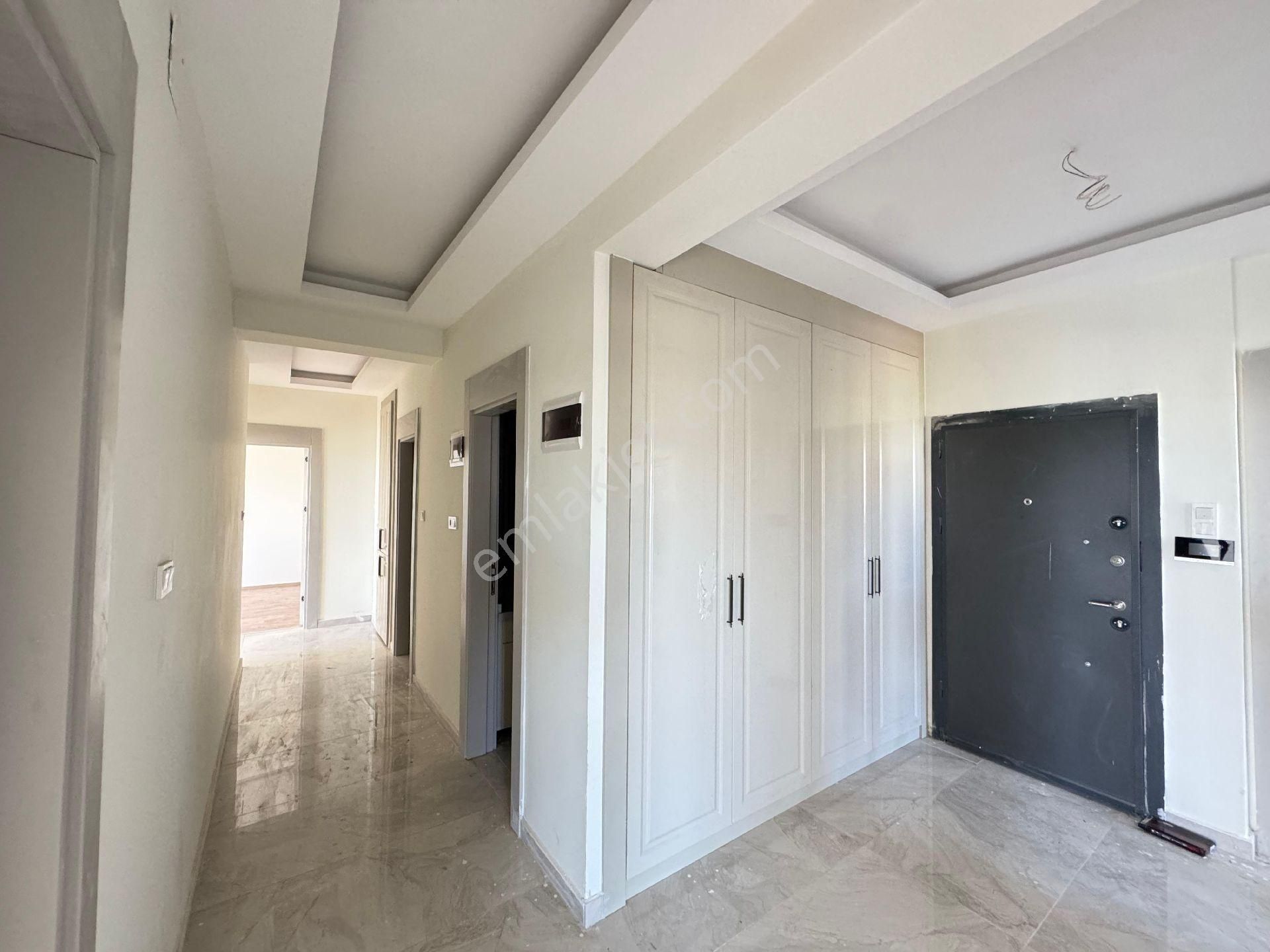 Emir Gayrimenkulden Belkız Mah.'' Misafirperverliğe Uygun,geniş Salonlu Antep Evi'' Satılık 3+1
