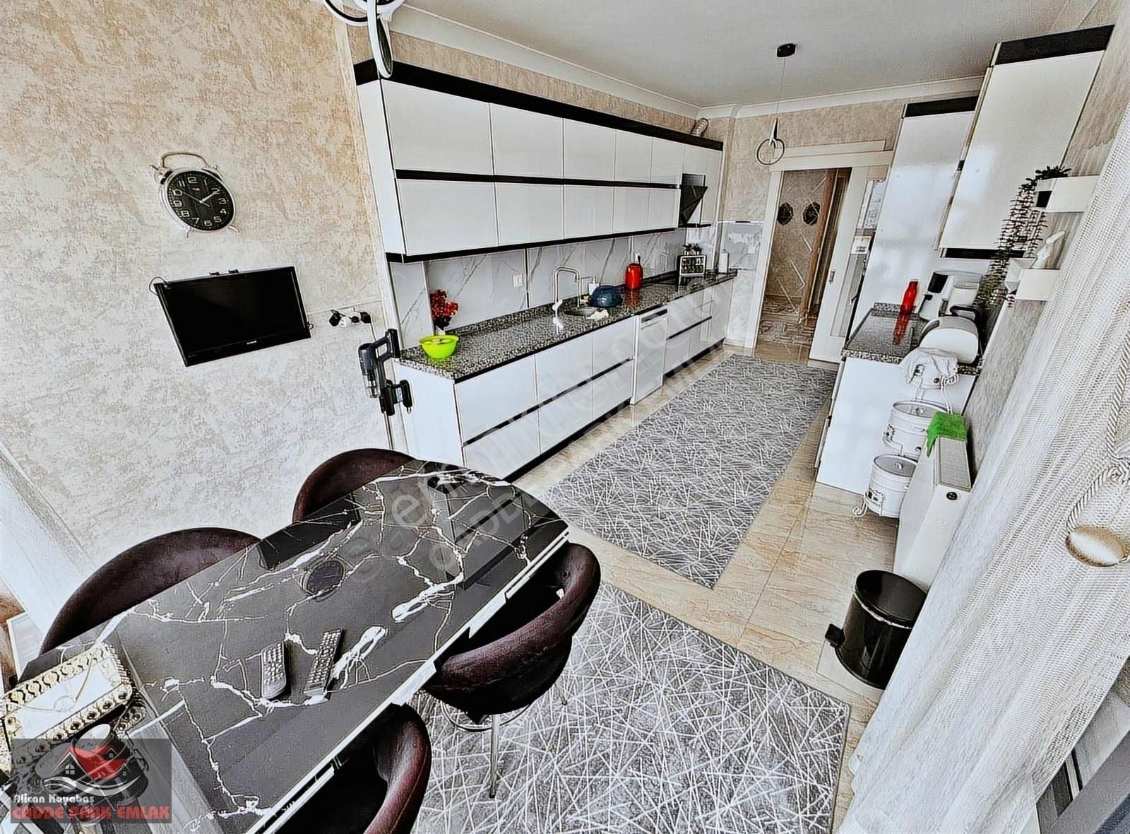 Etlik_lise_yakını_tam_donanımlı_site_içi_manzara_cephe_198m²_4+1