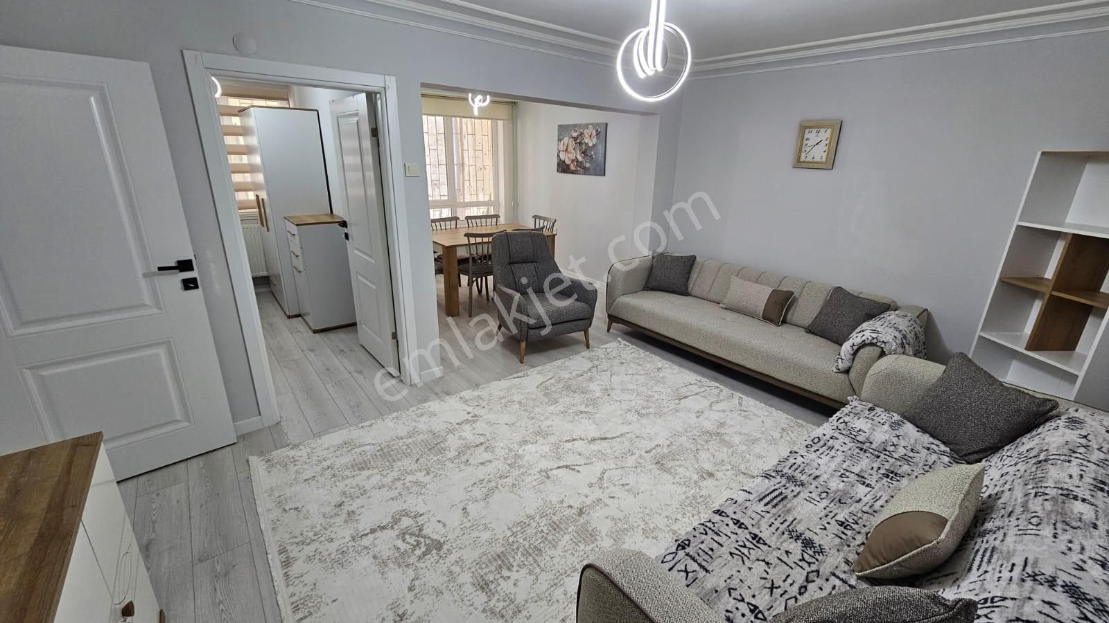 Abidinpaşa'da Cadde Üzrerinde Full Yapılı 2+1 Satılık Daire !!!