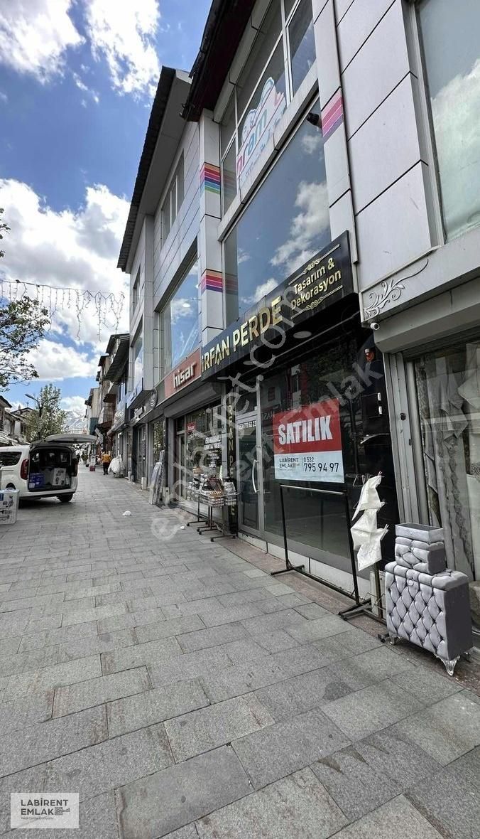 Labirent Gm'den Taşmağazalarda Yüksek Kira Getirili İş Yeri