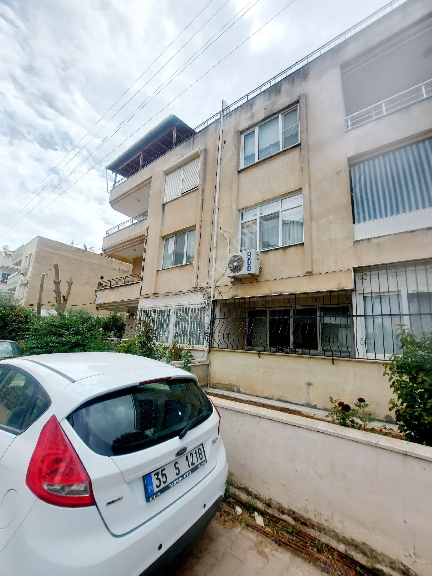 Didim'in Tam Merkezinde Ara Kat 2+1 Ayrı Mutfak Satılık Daire