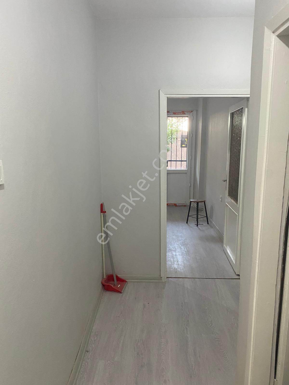 Ataşehir Ümraniye Belediye Karşısı Site İçi Yabancı Ya Bekara Uygun Kiralık Daire - Görsel 11